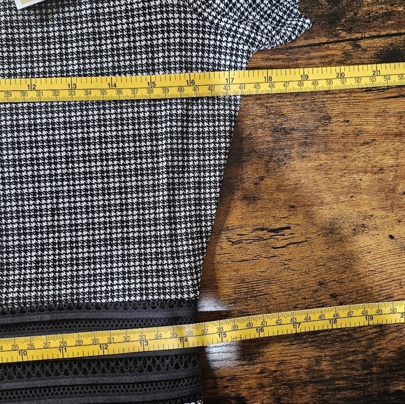 Michael Kors Houndstooth Short Sleeve Mesh Panel See Thru Midi Dress Medium - Picture 9 of 10